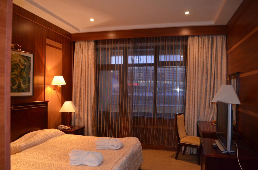 Astana Park Hotel Buitenkant foto