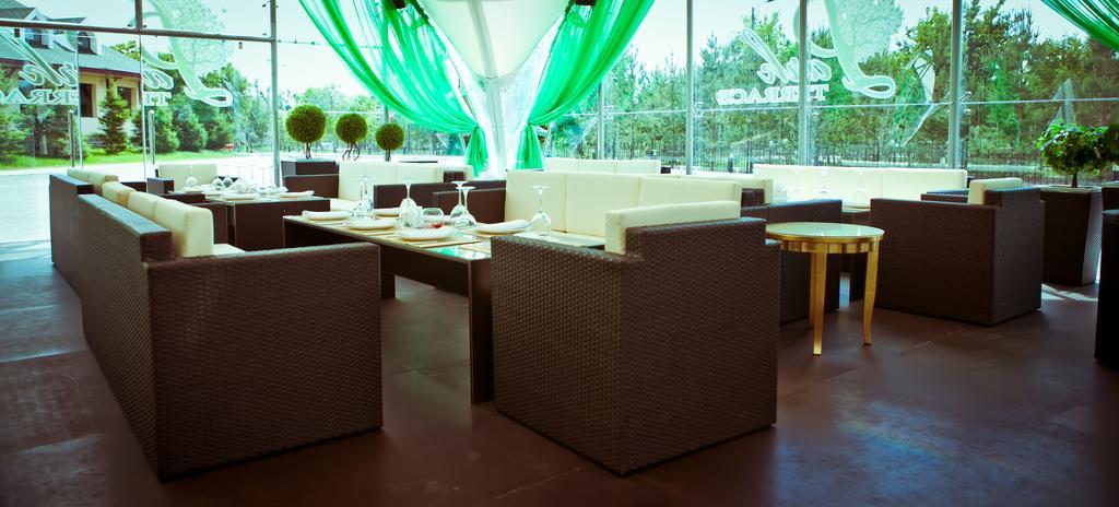 Astana Park Hotel Buitenkant foto