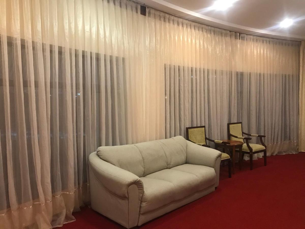 Astana Park Hotel Buitenkant foto